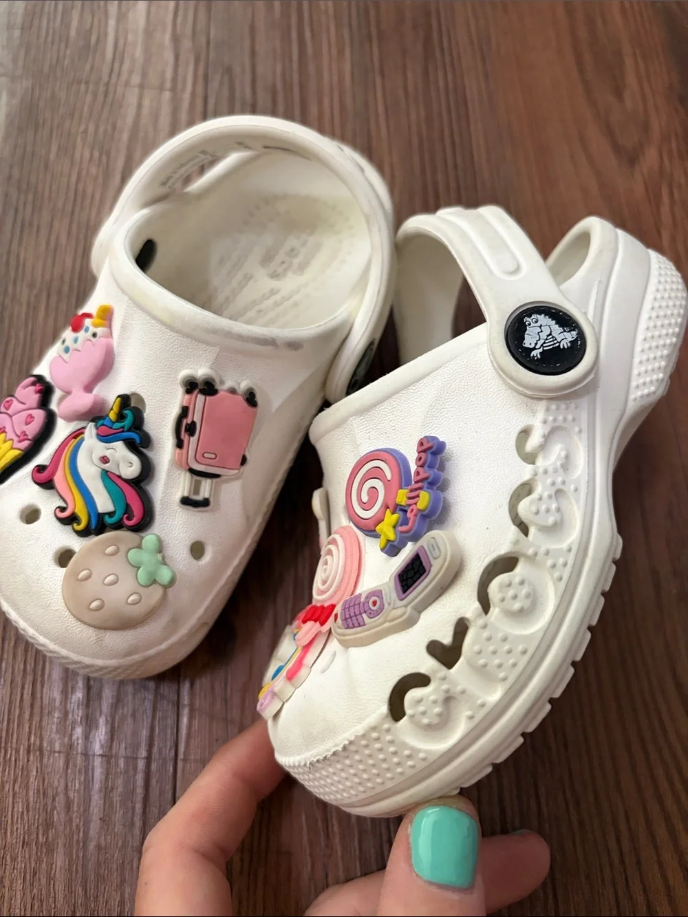 CROCS 5-Pack Summer Jibbitz Shoe Charms,infant sz.7!Good